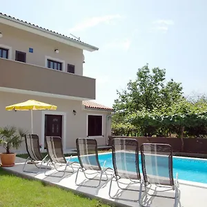 https://apartman-milena-pula.pula-hotels.org